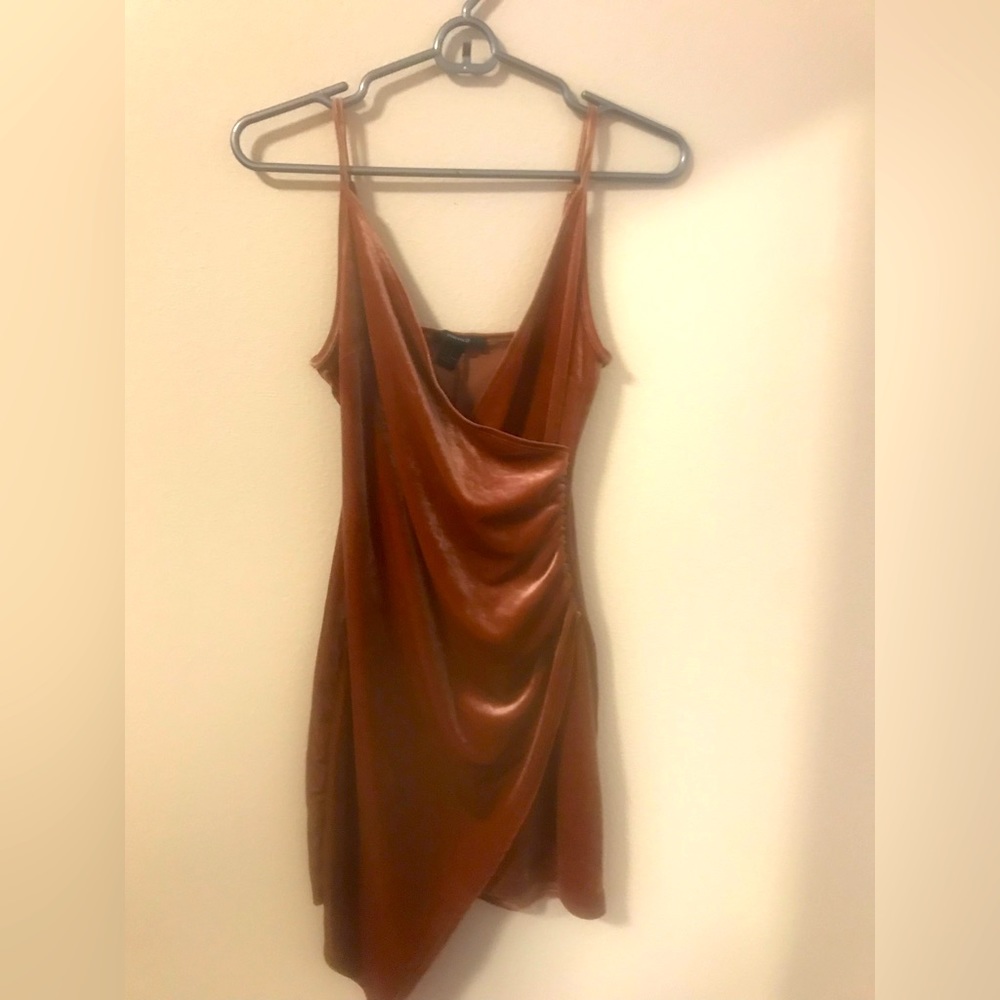 Like New Velvet Dress beautiful color and fashionable